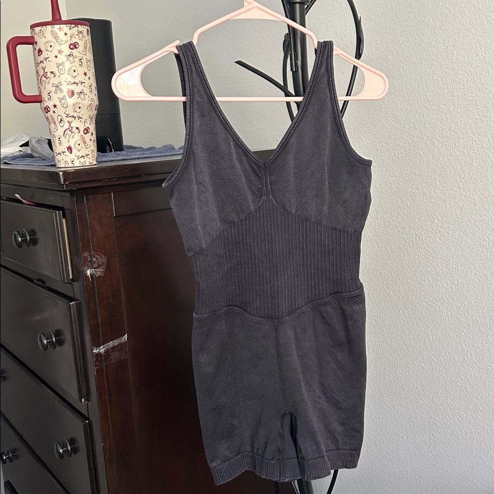 Black Sleeveless Ribbed Romper